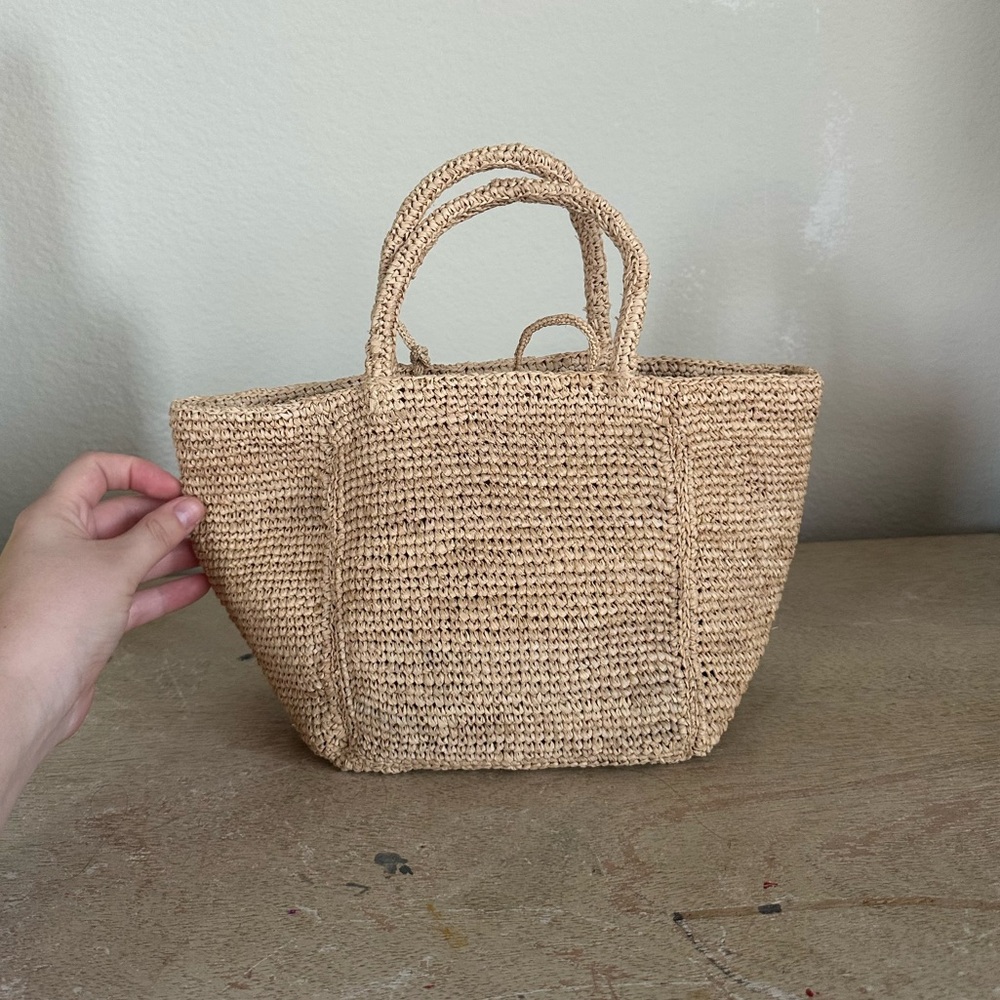 Woven Straw Tote Bag in Natural - Lightweight Summer Handbag - Picture 11 of 16